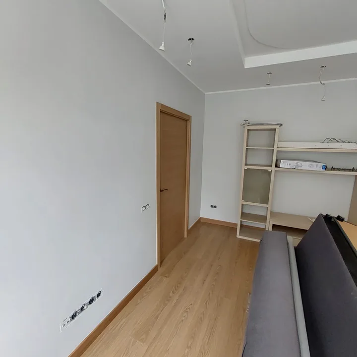 Istabas remonts ar griestu un grīdas apdari